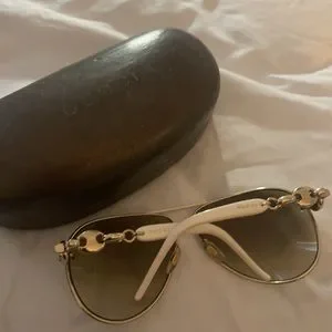 Gucci Aviator Sunglasses (barely worn) Accessories | Gucci Sunglasses Almost Brand New Looking  main image 2